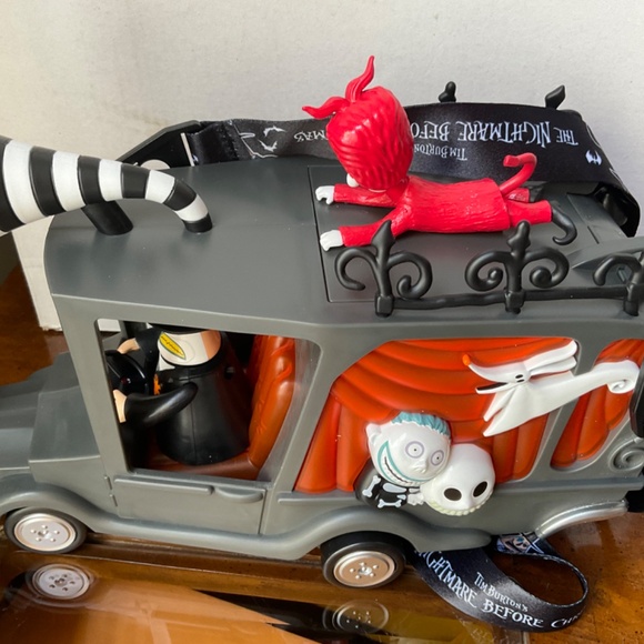 Disney nightmare before Christmas popcorn bucket - Picture 3 of 4